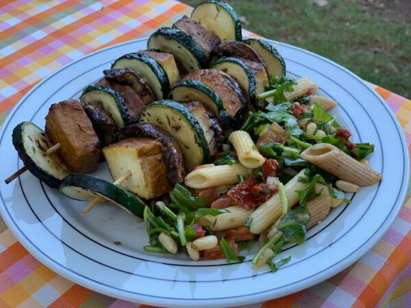 Grillspieße mit Marinade - Anima e. V. - Perfekt für den Sommer